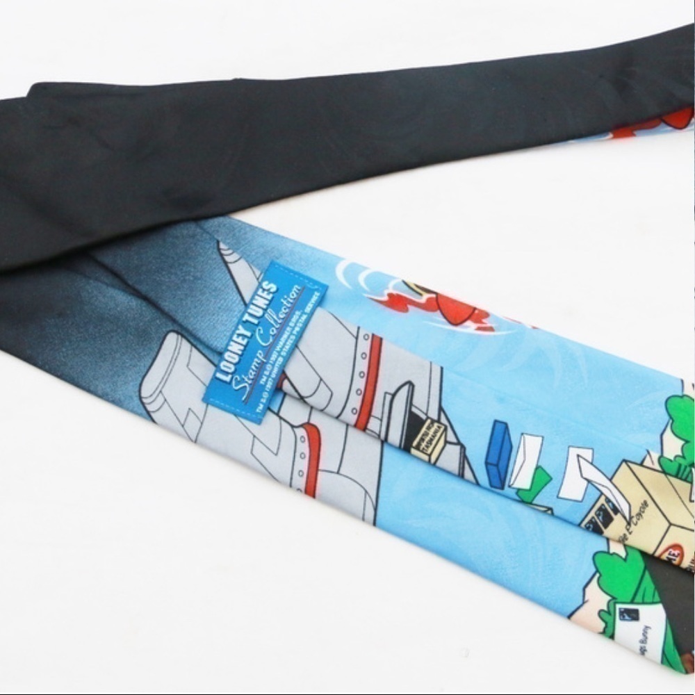 1997 Vintage "LOONEY TUNES Stamp Collection" Tie
Warner Bros. - Picture 3 of 4